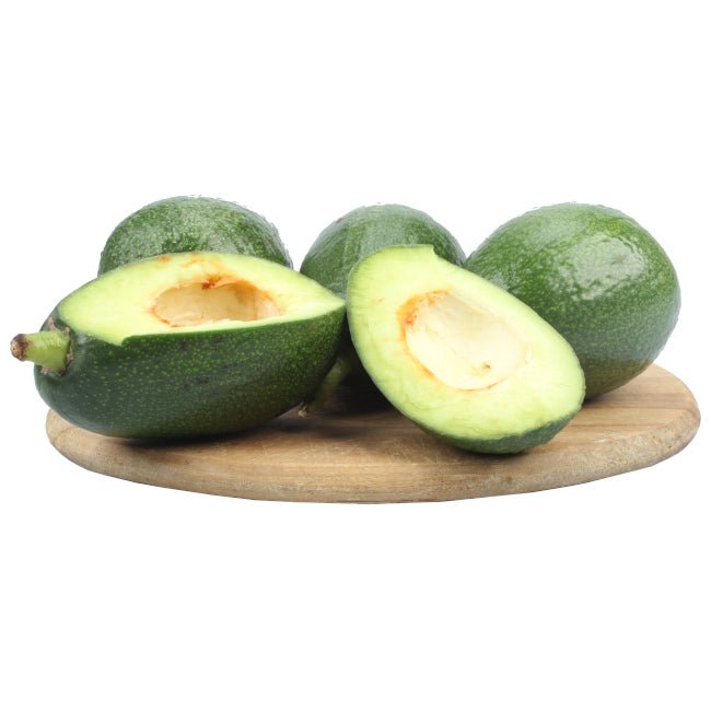 Avocado varietà Bacon biologico coltivato a Rotondella in Basilicata