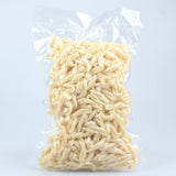 Caserecce di pasta fresca artigianale, ottenute da semola di grano duro nel laboratorio di Laurenzana. Pasta Fresca Lucana