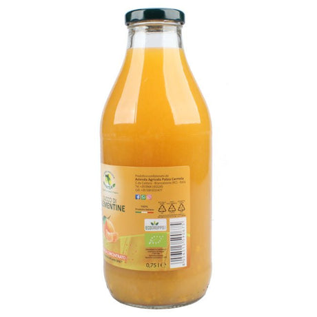 Succo di Clementine Calabresi biologiche ottenuto da clementine fresche della Calabria, 100% puro e senza zuccheri aggiunti.