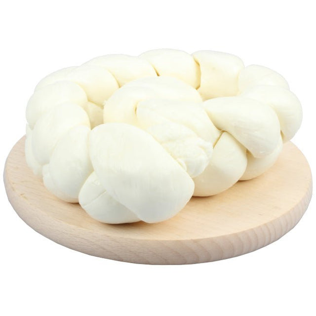 Treccia Vaccina artigianale del Caseificio Piano della Spina, formaggio a pasta filata realizzato con latte del territorio
